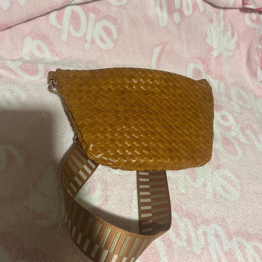 Woven Leather Crossbody Belt Bag in Cognac - Picture 5 of 6